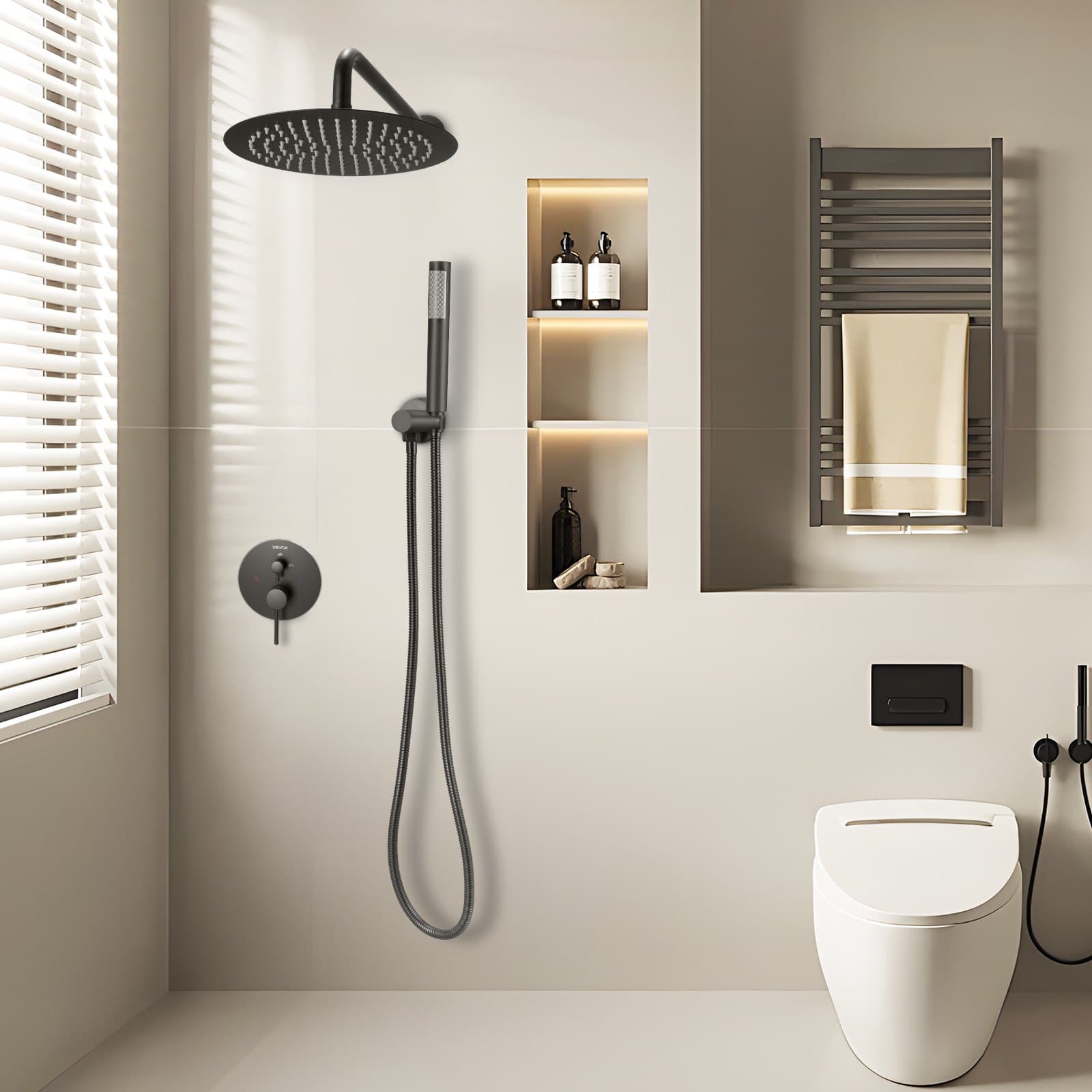 Zuhanycsaptelep szett, Rainfall fürdőszobai zuhanyrendszer 8 hüvelykes (20,3 cm-es) kerek esőztető zuhanyfejjel és kézi zuhanyfejjel, fali kádszerelvények sárgaréz szeleppel és díszléccel, matt fekete