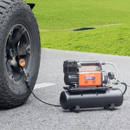 12 V-os nagy teherbírású légkompresszor 6 literes tartállyal, 6,35 CFM hordozható gumiabroncs-felfújó, 150 PSI terepjáró légkompresszor digitális nyomásmérővel, gumiabroncs-felfújó teherautókhoz, SUV-okhoz, 4 x 4 járművekhez, lakókocsikhoz - miniatúra 1